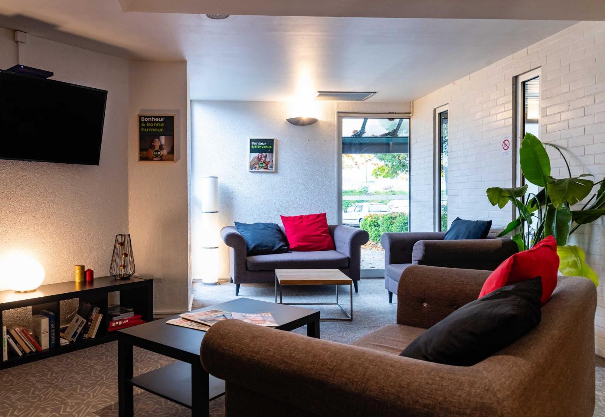 B&B Hotel Grenoble Universite 2 Gières エクステリア 写真