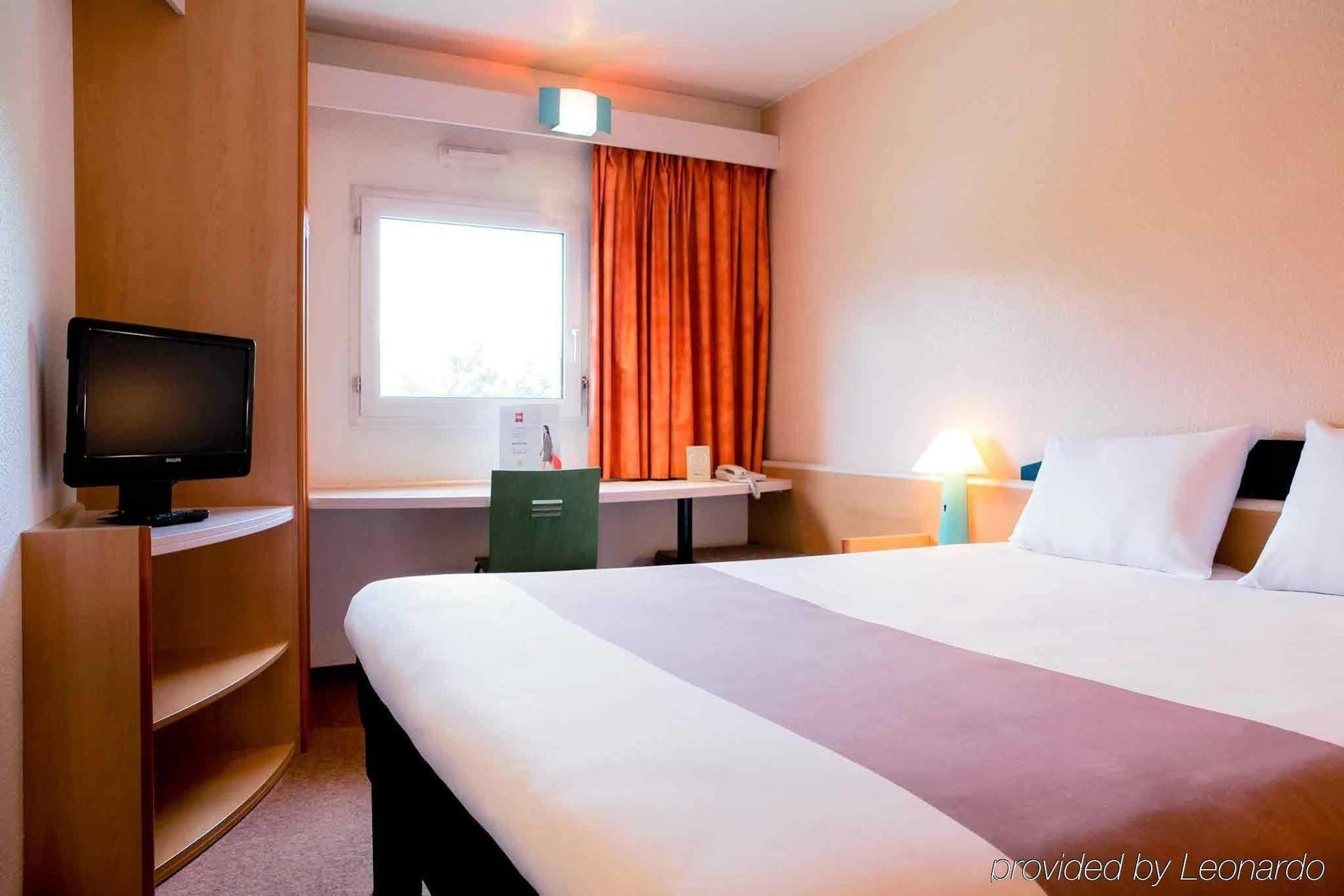 B&B Hotel Grenoble Universite 2 Gières エクステリア 写真